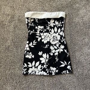 Selfie Leslie Strapless Dress